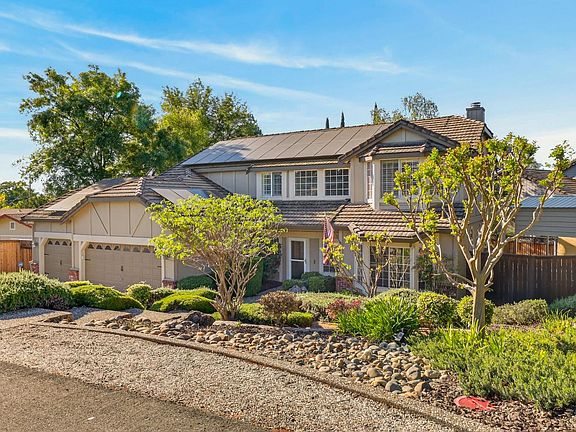 5th image of 2560 Solano Rd