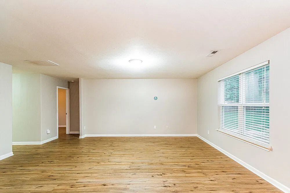 4 bed, 2.5 bath, 2603 sqft, $2,445 — Photo 4