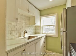 1243 Langmuir Ave, London, ON N5W 2G2