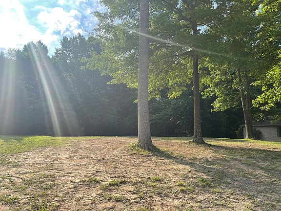 5th image of 800 Mills Creek Ln