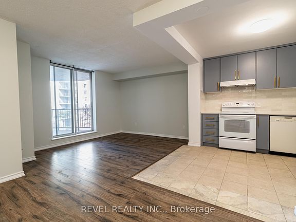 3rd image of 3559 Eglinton Ave W #306