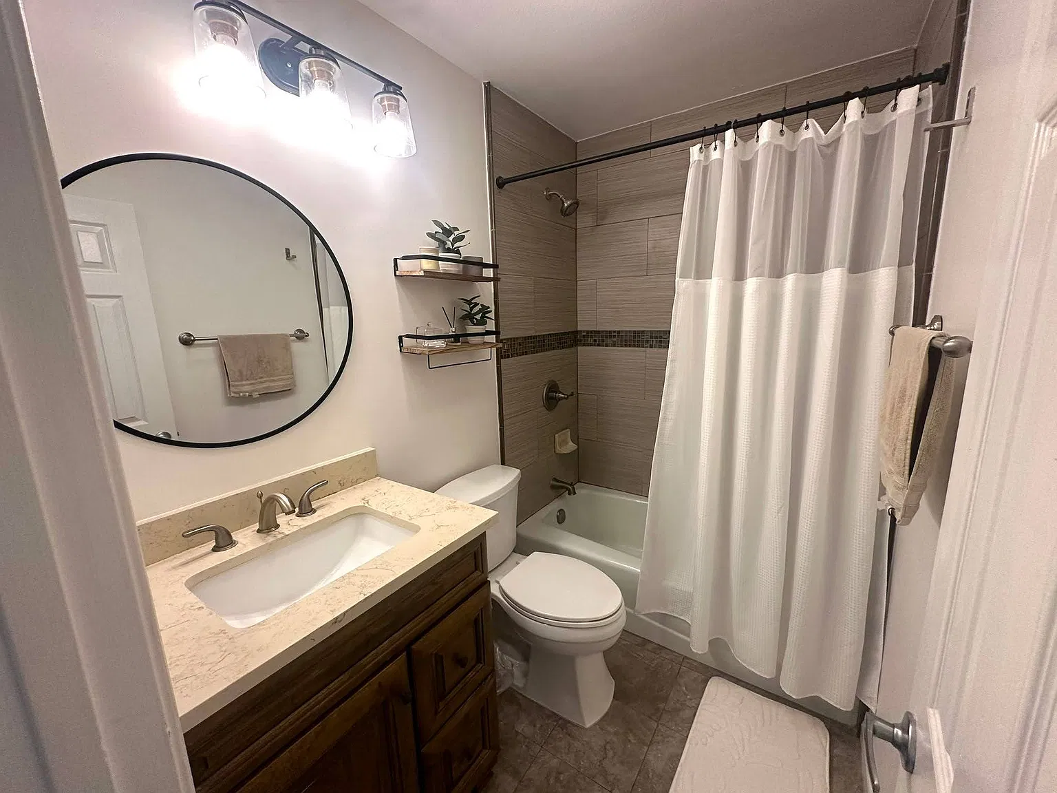 1 bed, 1.5 bath, 1100 sqft, $2,650 — Photo 4