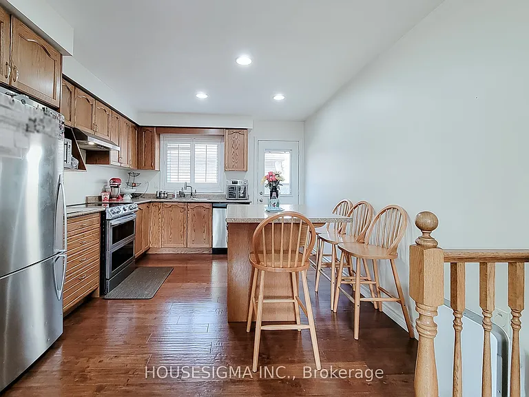 4 Treeview Ct — Photo 12