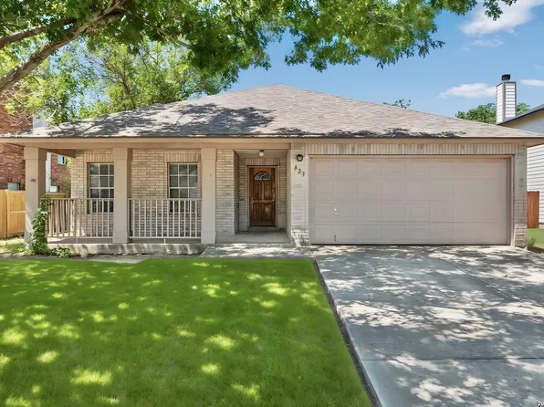 823 PINEHURST DR, New Braunfels, TX 78130