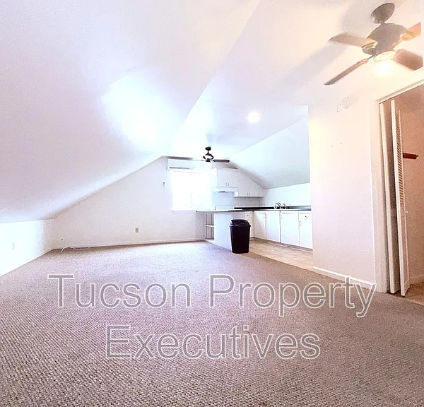 4745 E 2nd St — Photo 7