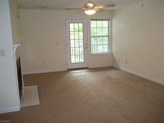 5th image of 14928 Lenox Dr #528