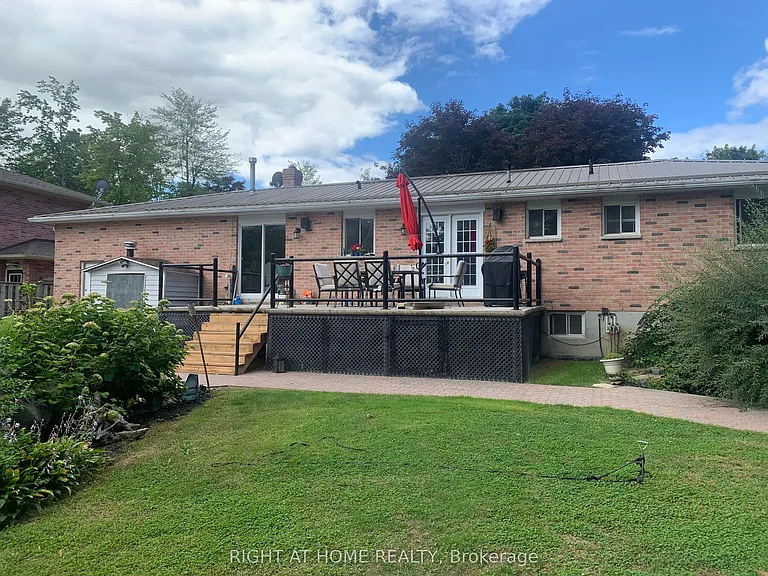 30 French Cres — Photo 15