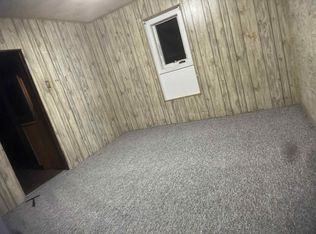 206 2nd St, Fort Madison, IA 52627