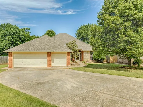 2917 Cedarbend Ct, Edmond, OK 73003