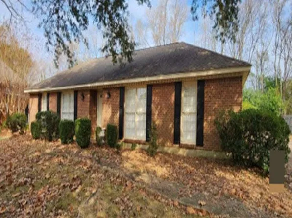 3255 Lancaster Ln, Montgomery, AL 36106