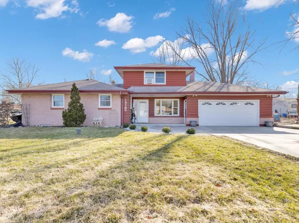 15165 Leland DRIVE, Brookfield, WI 53005