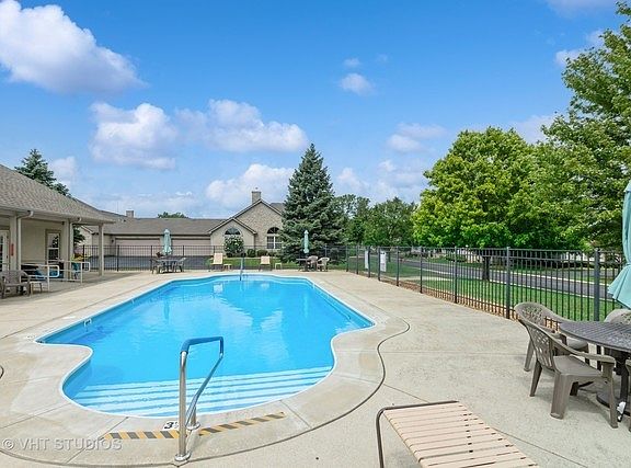 4th image of 18244 Murphy Cir #18244