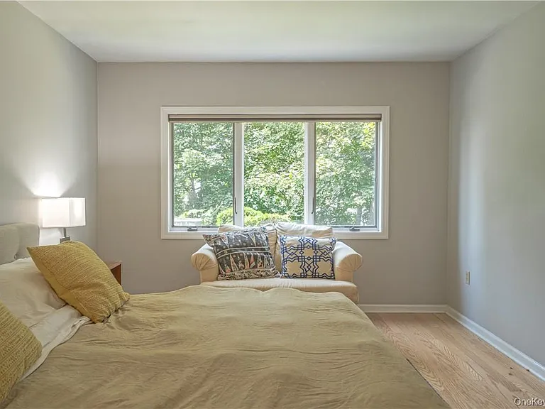 16 Hudson Point Ln — Photo 17