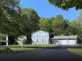 8895 Dinglehole Rd, Baldwinsville, NY 13027
