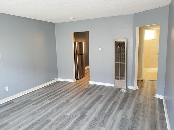 Living room - photo 2