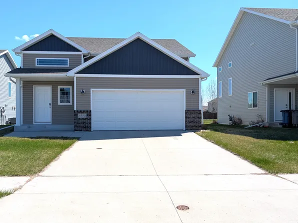 4550 13th St S, Moorhead, MN 56560