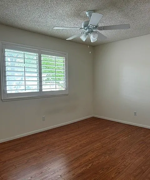 2408 Pepper St — Photo 6