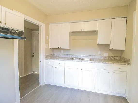 4 bed, 1159 sqft, $1,000 — Photo 3