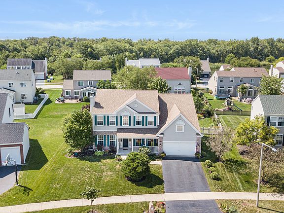 3rd image of 22533 W Reserve Cir
