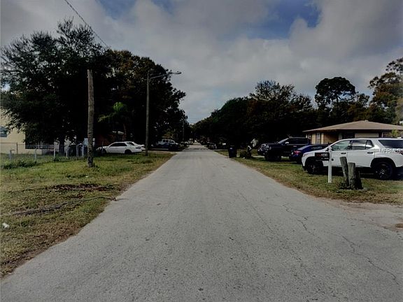 2nd image of 52nd Ave N