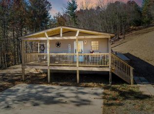 293 Blue Deer Run NW, Floyd, VA 24091