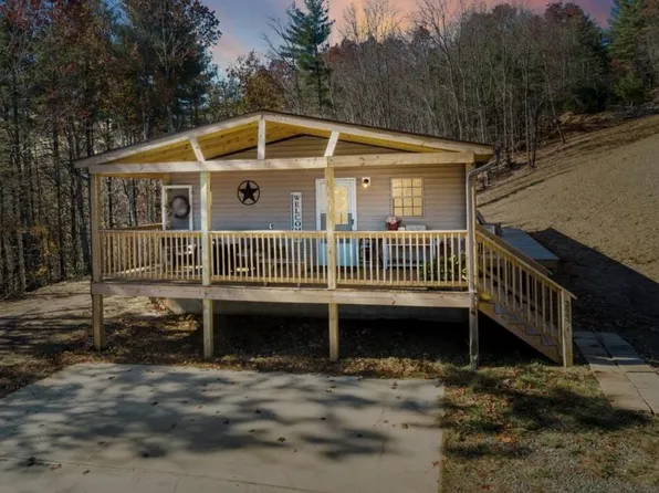 293 Blue Deer Run NW, Floyd, VA 24091