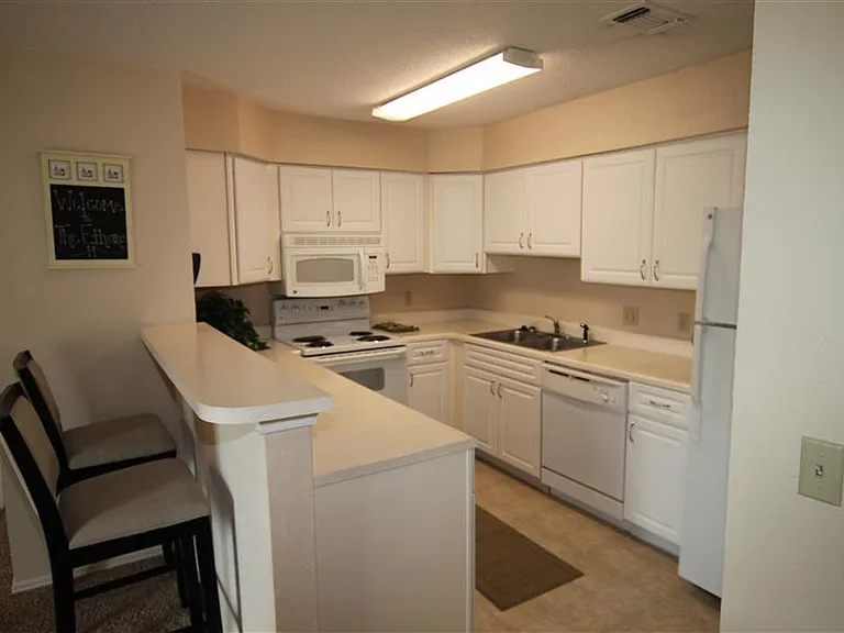 The Ethans Apartments — Photo 29