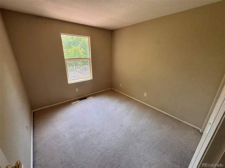 5379 S Picadilly Ct — Photo 17