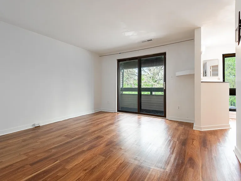 18153 Tunstall Dr — Photo 11