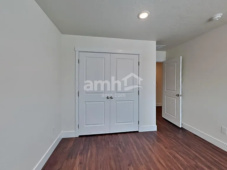 1453 N Alderleaf Ave — Photo 17