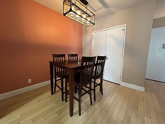4th image of 212 E 47th St APT 26B
