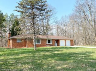 2804 Ellsworth Rd, Columbus, MI 48063