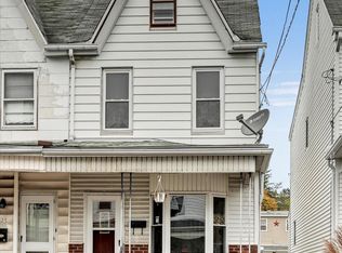 523 W Oak St, Frackville, PA 17931