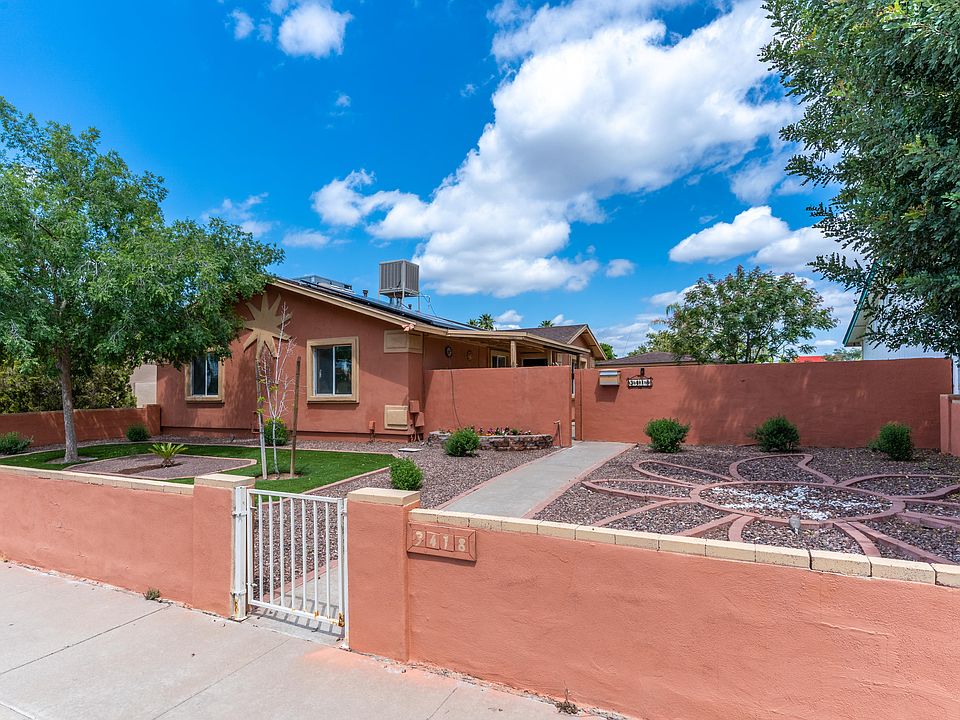 1st image of 3418 W Country Gables Dr