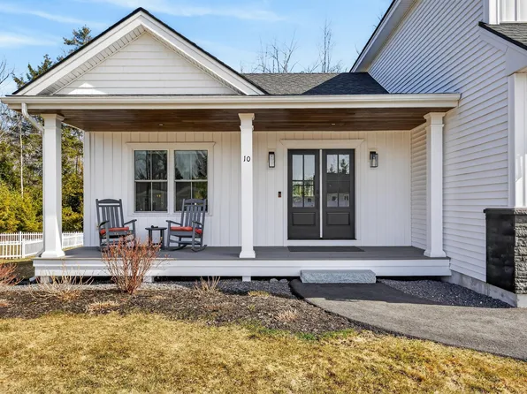 10 Lodge Drive, Saco, ME 04072