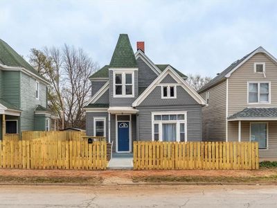 911 S 16th St, Saint Joseph, MO, 64503