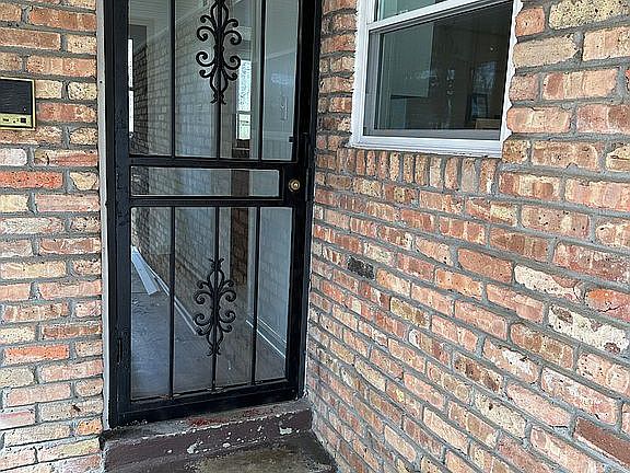 2nd image of 8161 Booneville Dr