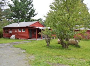 108 E Balsam Rd, Greentown, PA 18426