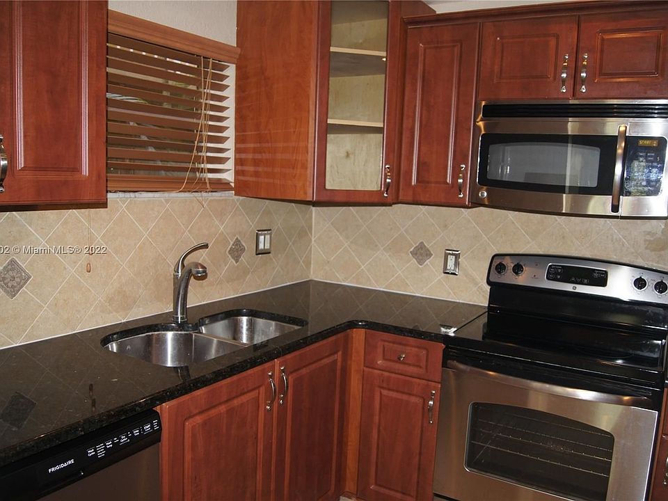 1st image of 4205 N University Dr APT 105