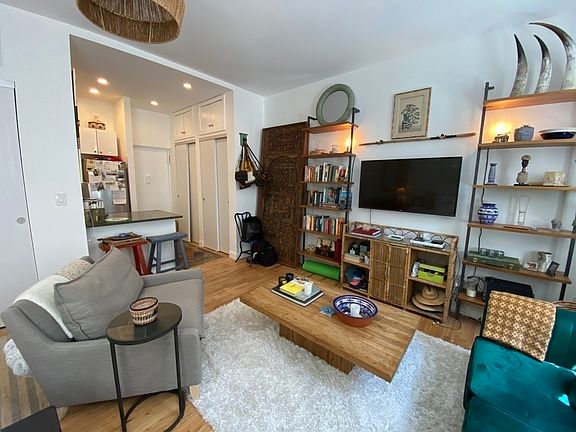 5th image of 160 W 16th St APT 4C