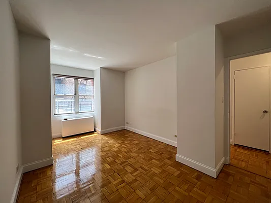 Rented by AZ REALTY NYC LLC | media 5