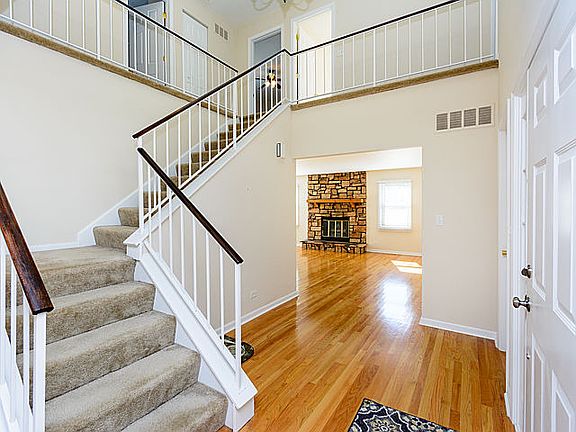 3rd image of 228 Campbell Dr