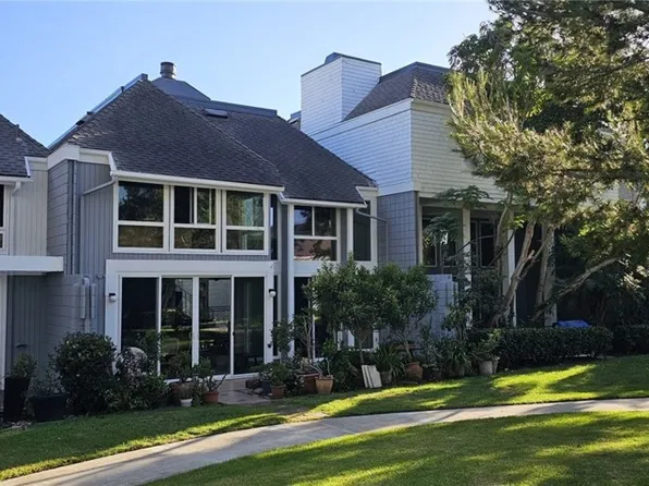 16433 Wimbledon Ln, Huntington Beach, CA 92649