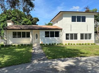 421 NW 153rd St, Miami, FL 33169