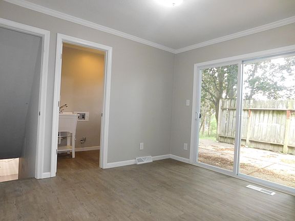 4th image of 3401 Cedar Ln