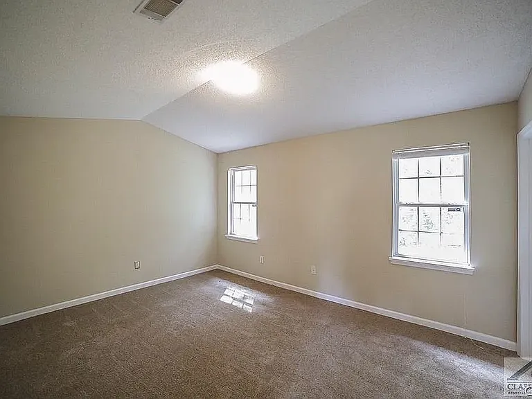 220 Harvest Way — Photo 10