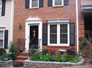 10 Somersett Dr, Spartanburg, SC 29301