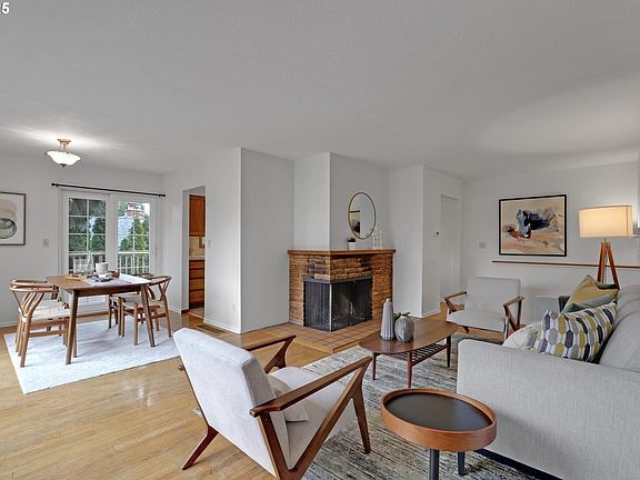 5th image of 4516 SE Fieldcrest Dr