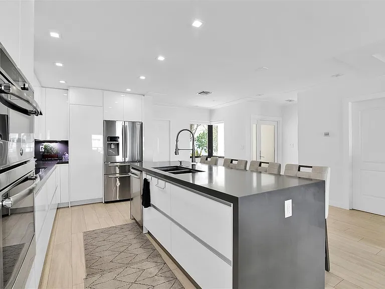 1035 Boca Cove Ln — Photo 7