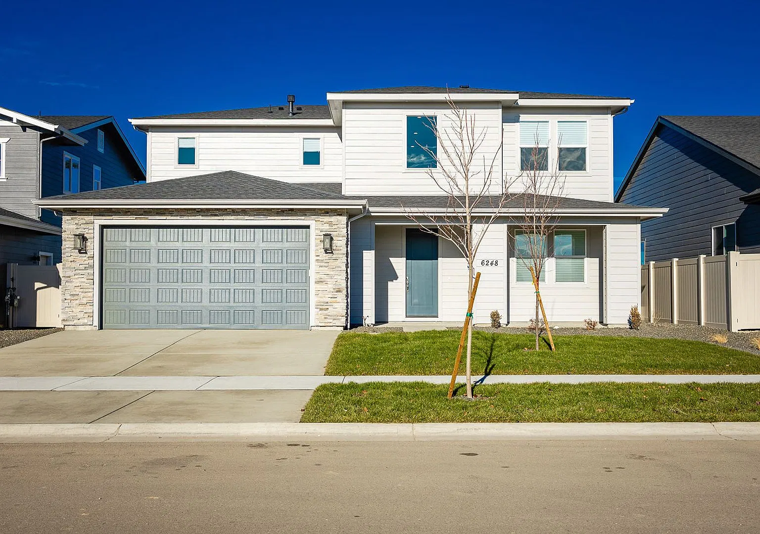 Brand New Home in an Amenity Filled Neighborhood — Photo 3